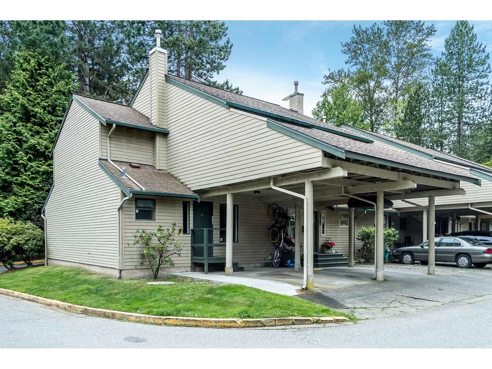 Row / Townhouse for rent: 15766 Mcbeth Road, Surrey, British Columbia V4A 5X3