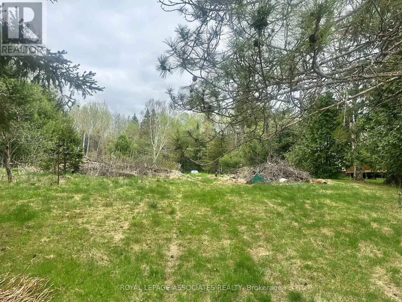 158 Lakeview Avenue, Kearney, Ontario P0A 1M0