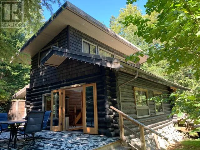House for rent: 1580 Vancouver Blvd, Savary Island, British Columbia