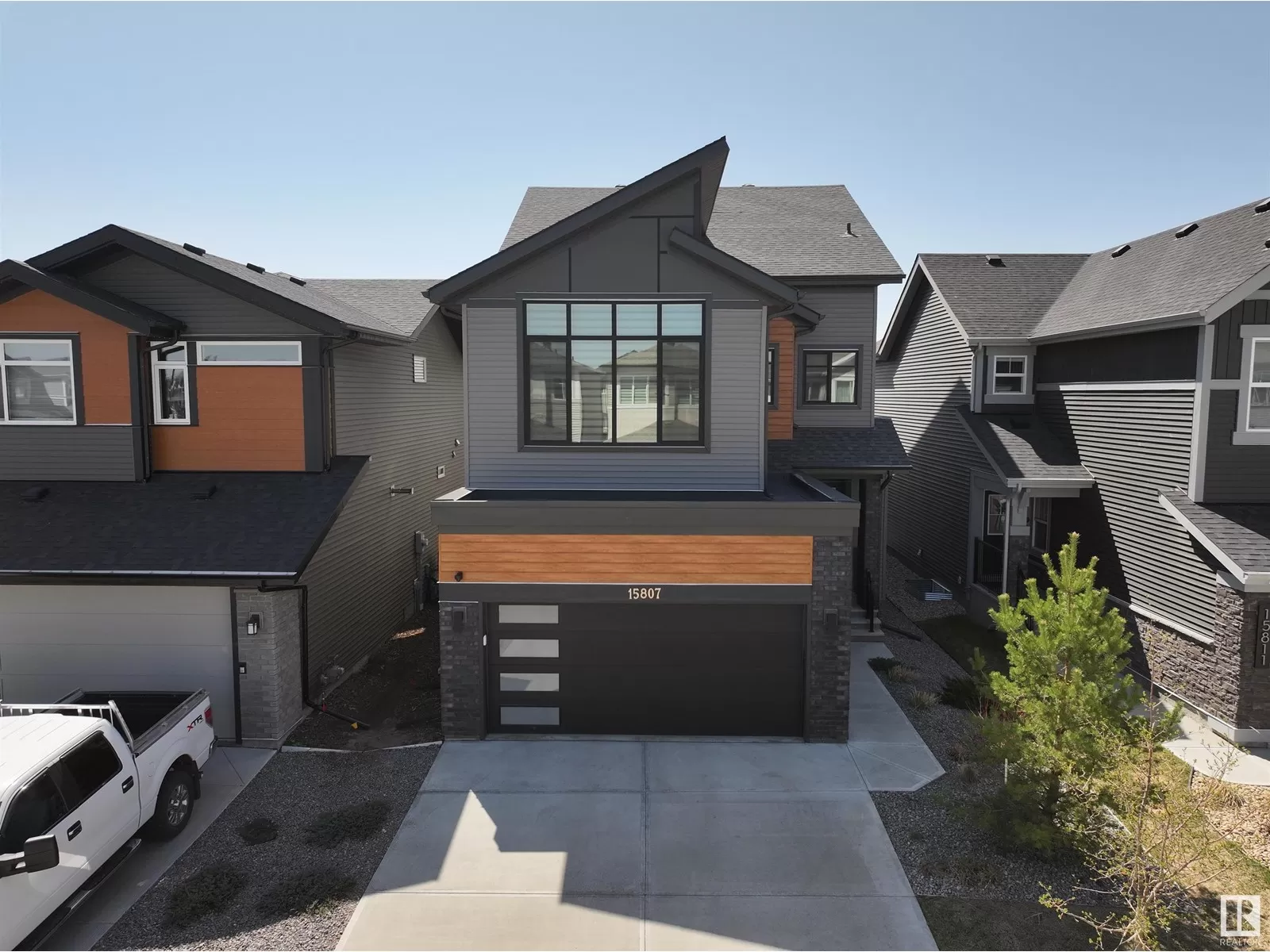 House for rent: 15807 30 Av Sw Sw, Edmonton, Alberta T6W 4X3