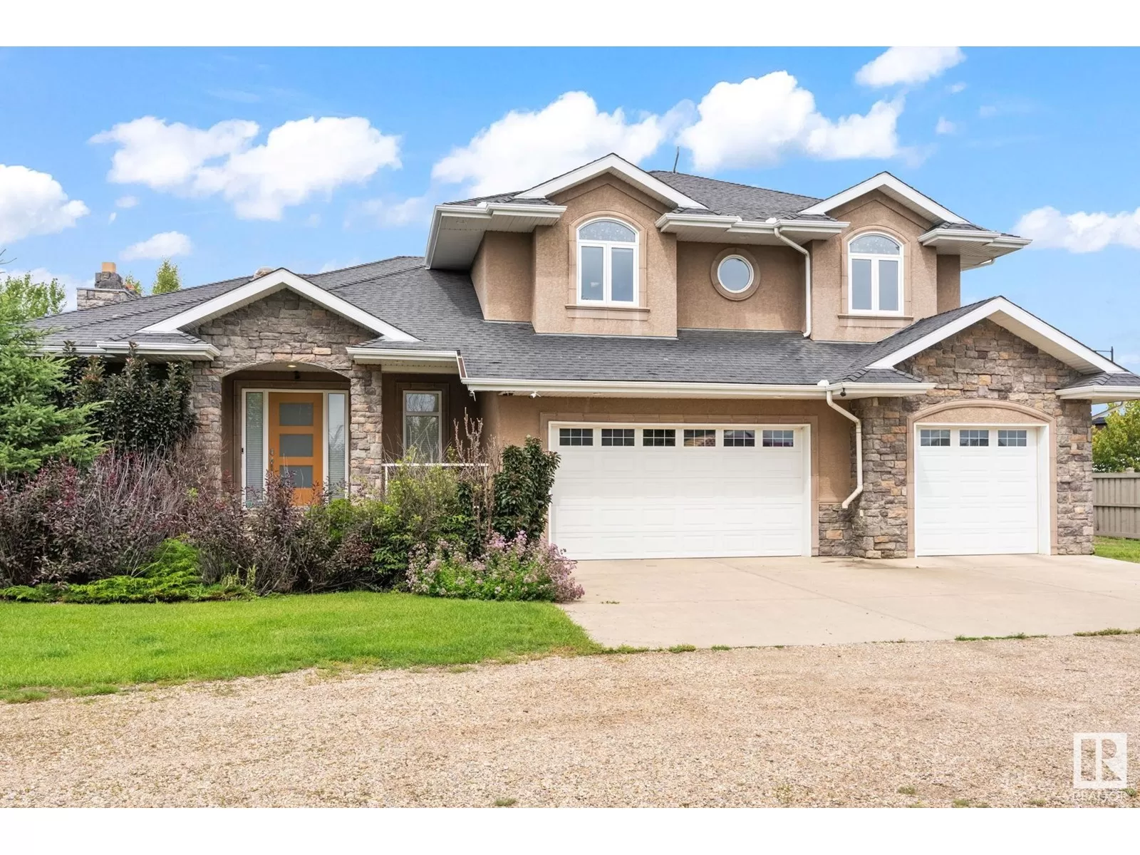 House for rent: 15860 41 Av Sw, Edmonton, Alberta T6W 1A6