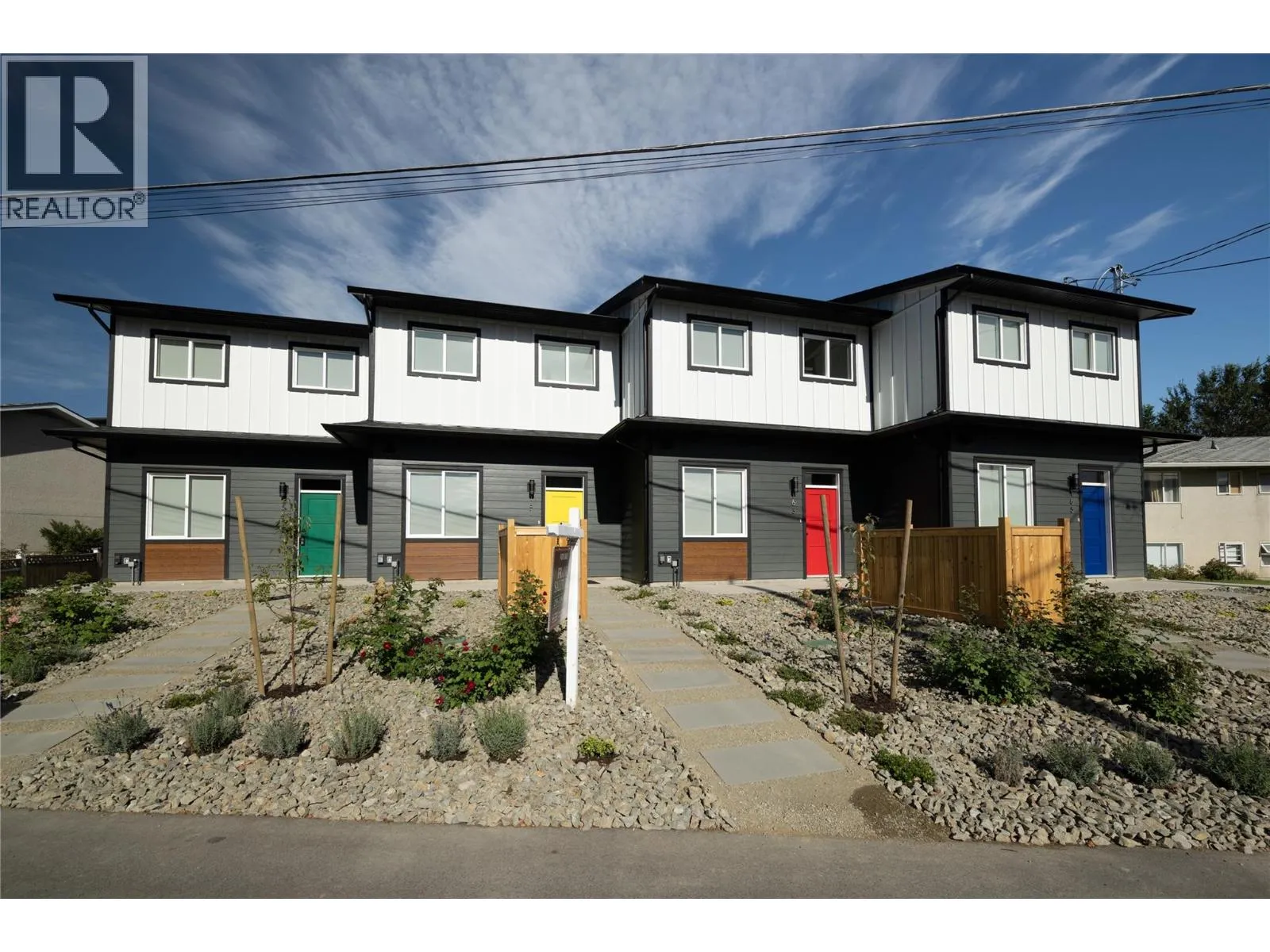 Duplex for rent: 159 Chestnut Avenue, Kamloops, British Columbia V2B 1L3