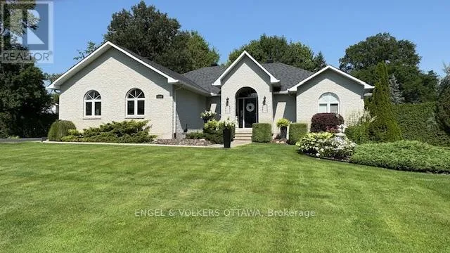 House for rent: 1591 Stephanie Anne Drive, Ottawa, Ontario K4P 1M8