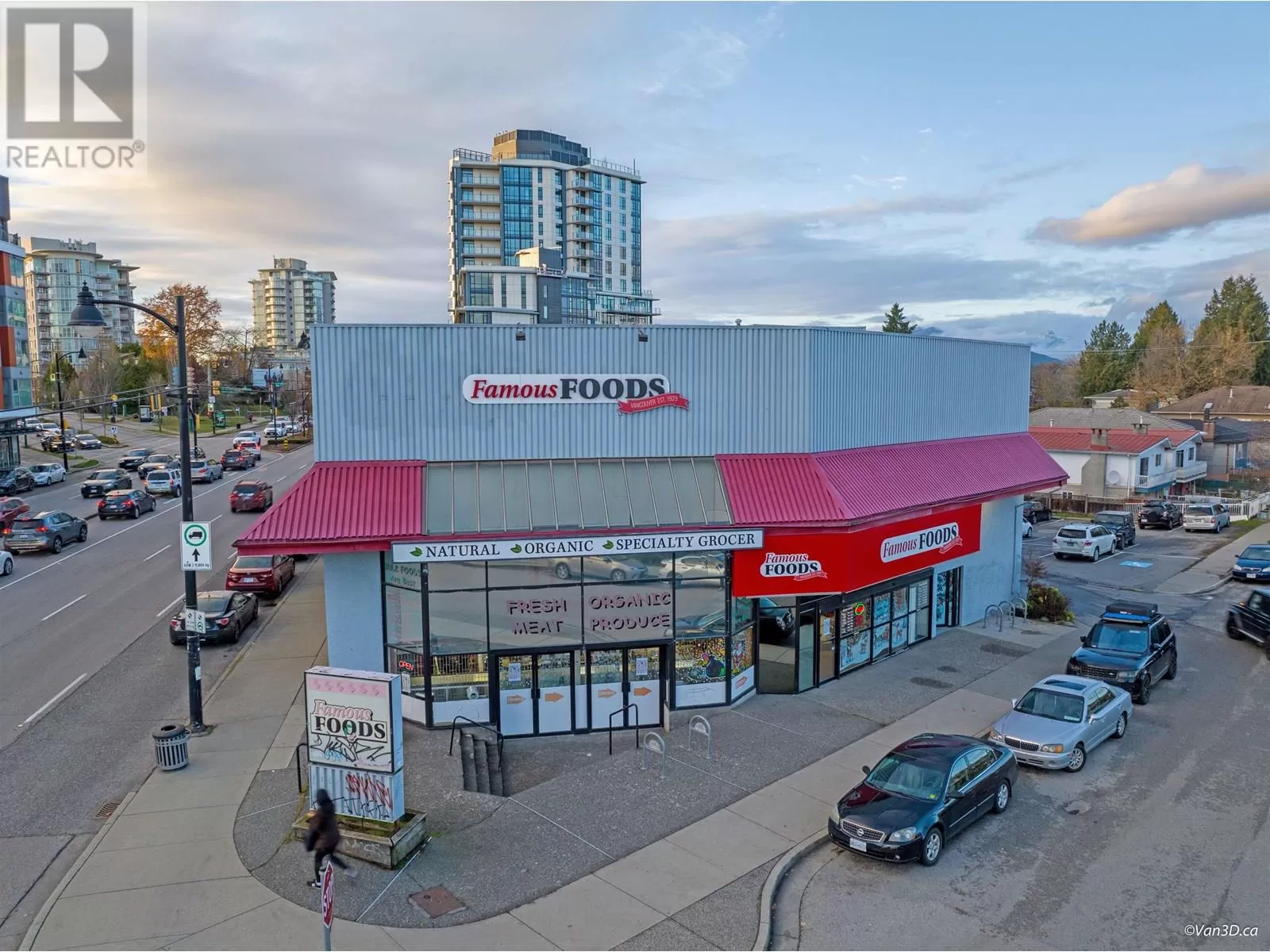 1595 Kingsway Street, Vancouver, British Columbia V5N 3X2