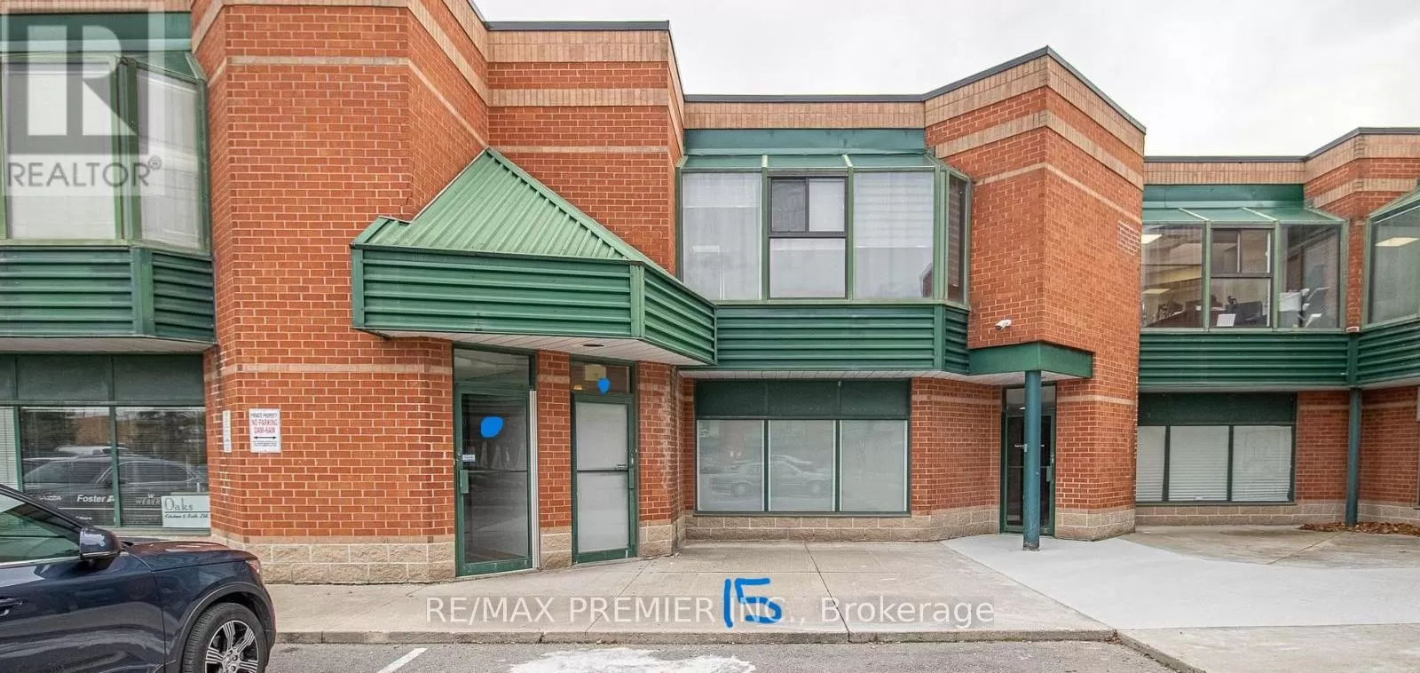 Offices for rent: 16 - 140 Regina Road, Vaughan, Ontario L4L 8N1