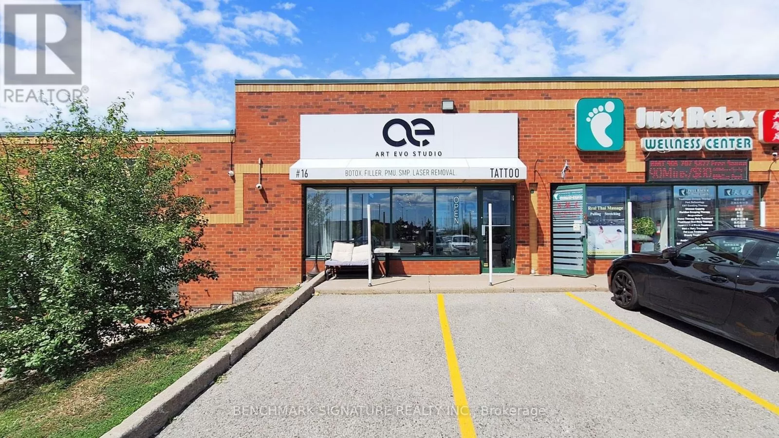 Retail for rent: 16 - 160 East Beaver Creek Road, Richmond Hill, Ontario L4B 3J6