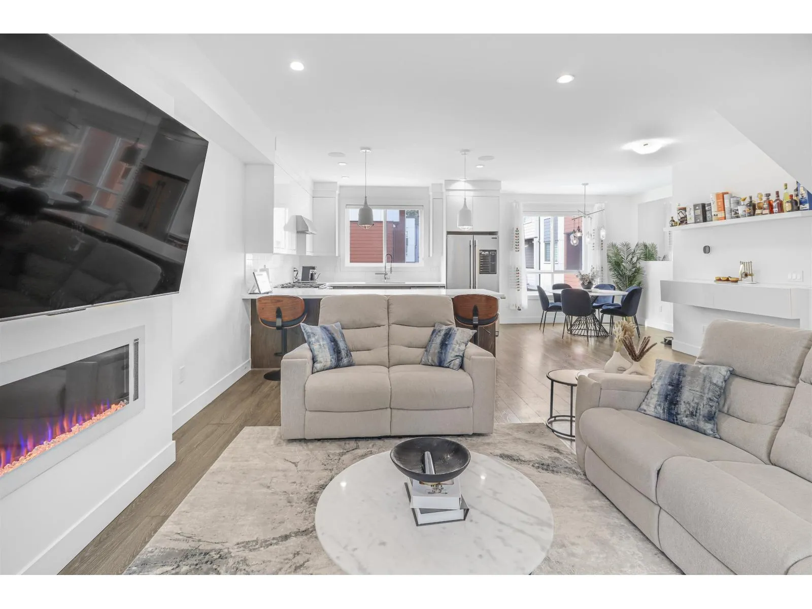 Row / Townhouse for rent: 16 1670 160 Street, Surrey, British Columbia V4A 0C6