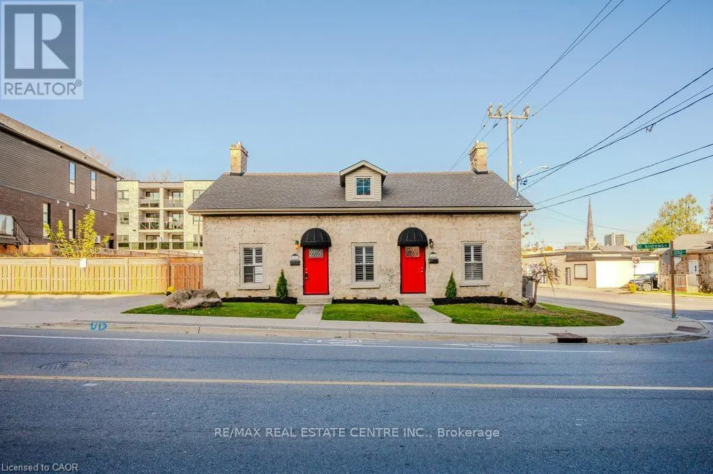 Duplex for rent: 16 - 18 St Andrews Street, Cambridge, Ontario N1S 1M4