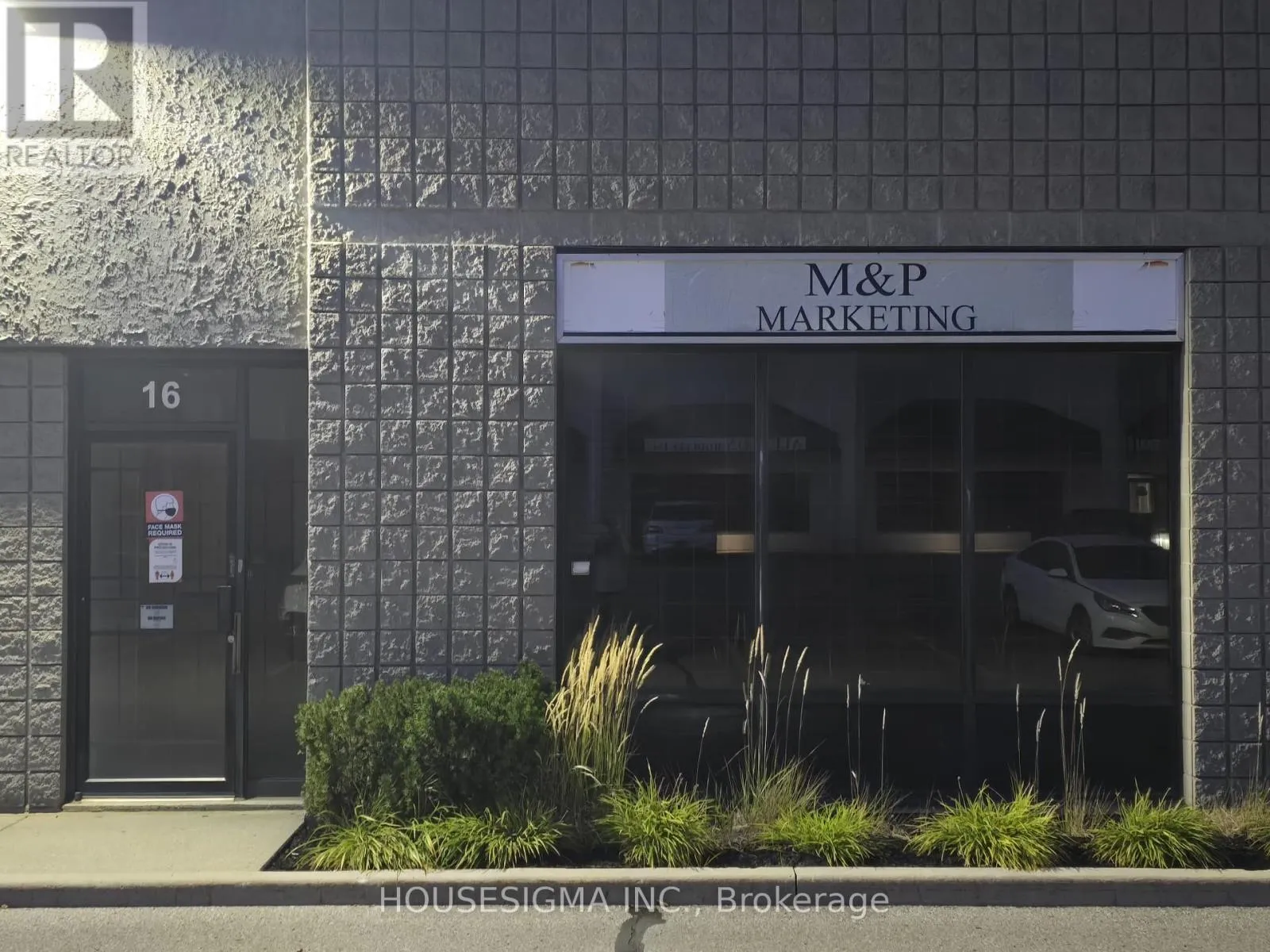 16 - 220 Industrial Parkway, Aurora, Ontario L4G 3V6