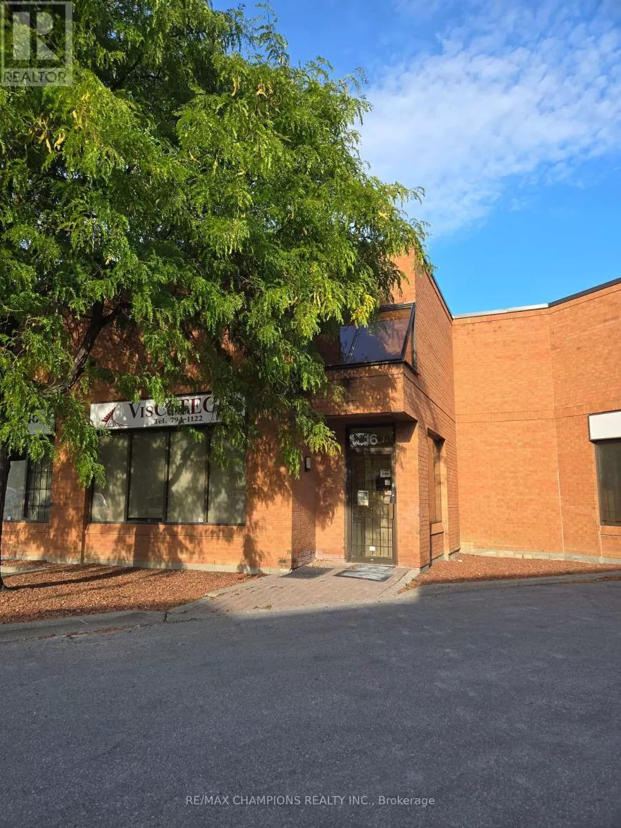 16 - 3 Brewster Road, Brampton, Ontario L6T 5G9