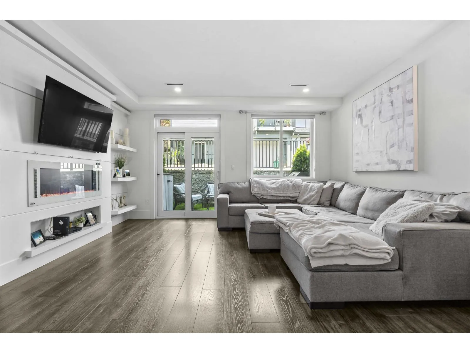 Row / Townhouse for rent: 16 34825 Delair Road, Abbotsford, British Columbia V2S 2E1