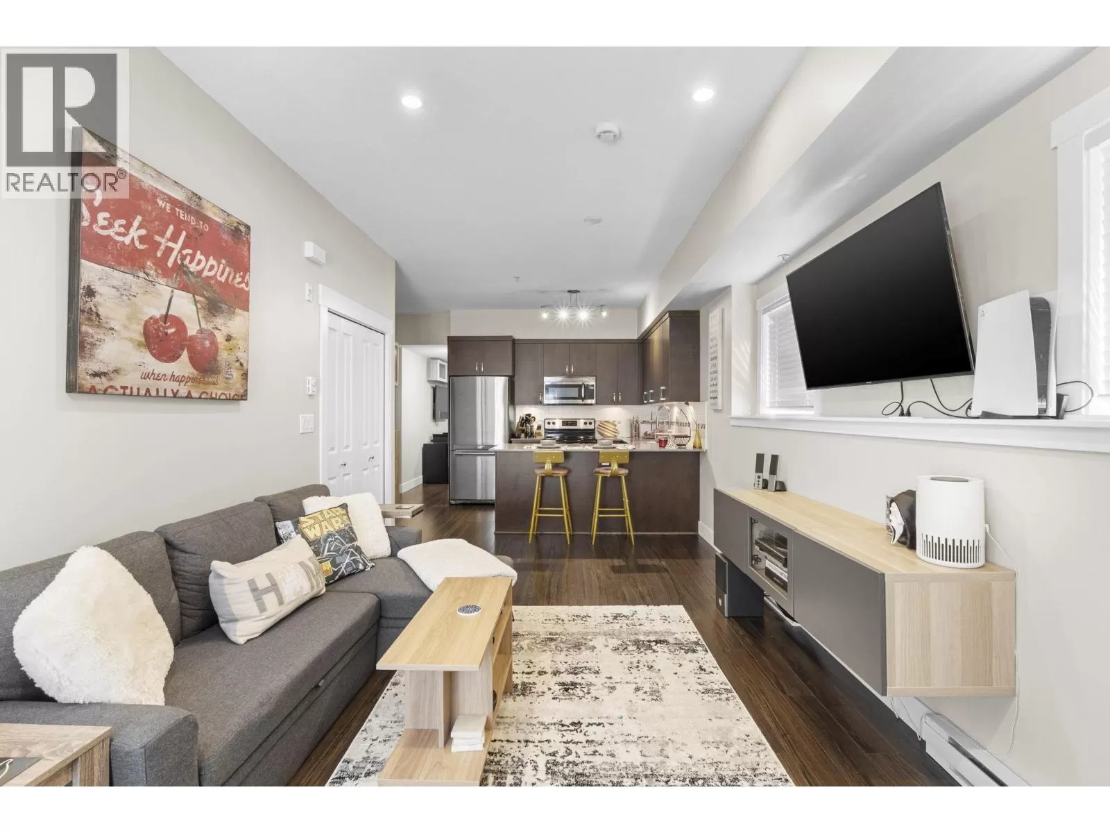 Row / Townhouse for rent: 16 838 Royal Avenue, New Westminster, British Columbia V3M 1J9