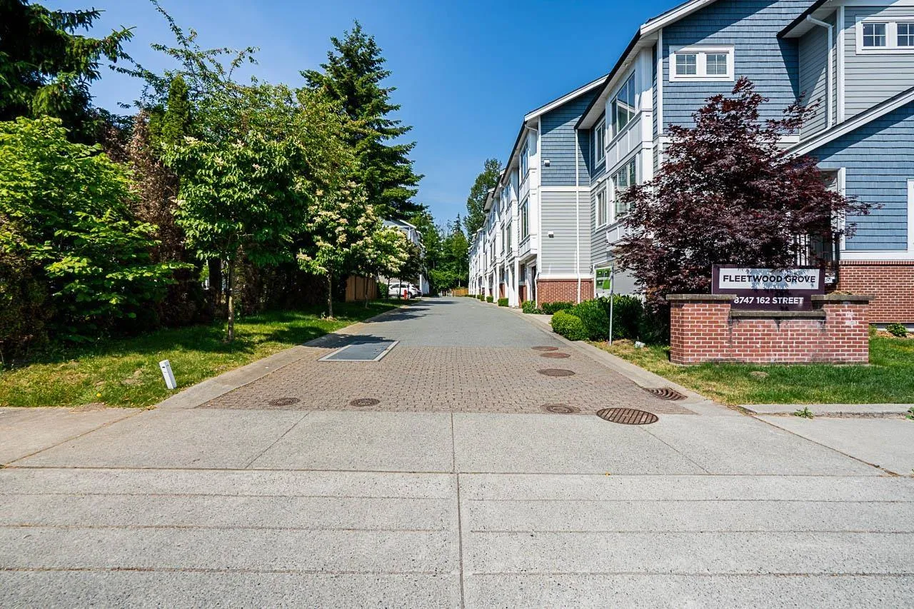 Row / Townhouse for rent: 16 8747 162 Street, Surrey, British Columbia V4N 6R1