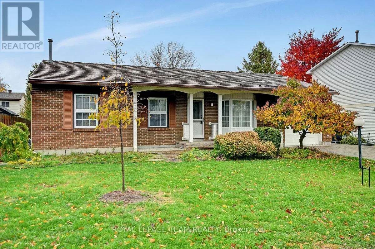 House for rent: 16 Barnstable Drive, Ottawa, Ontario K2J 1Z6