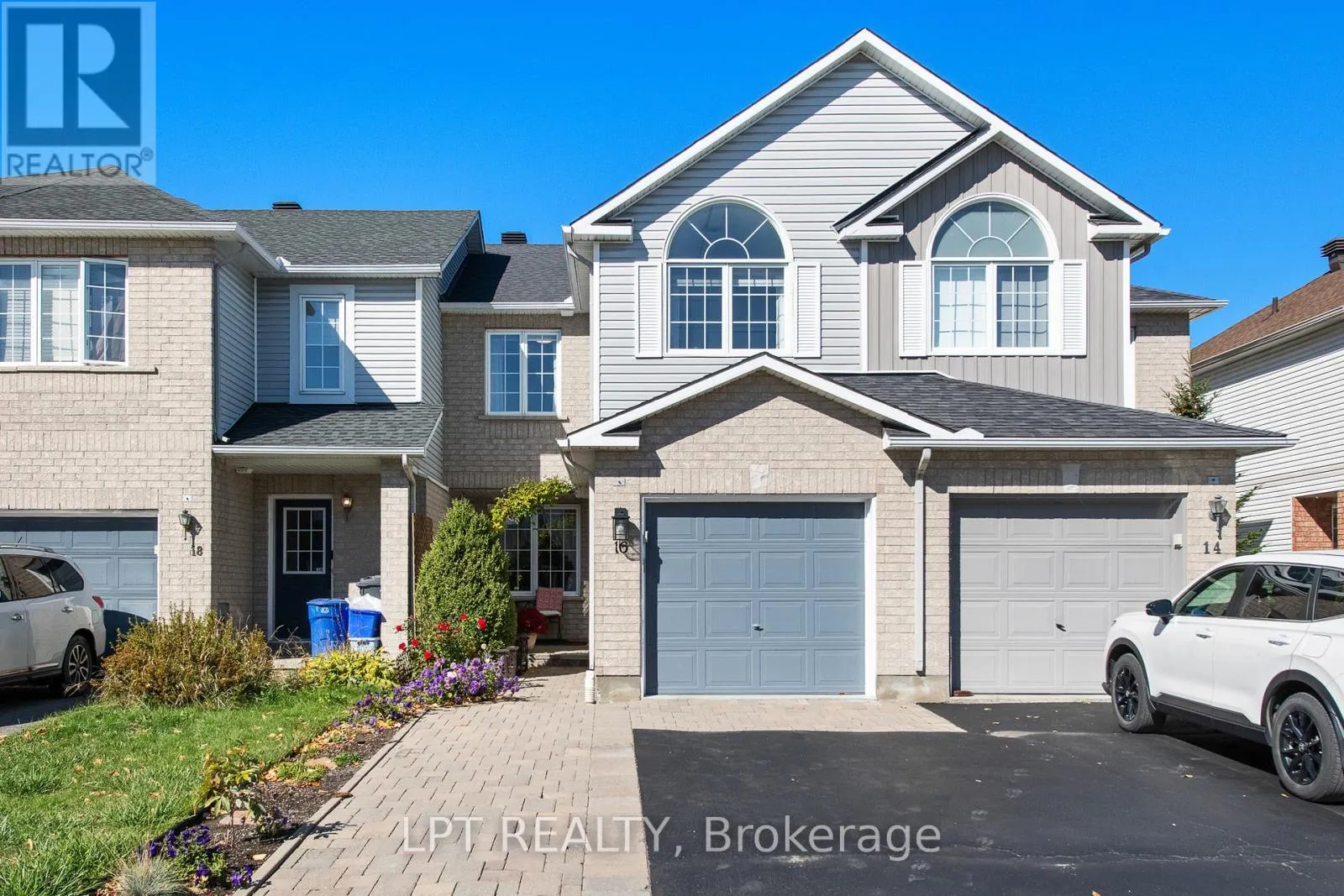 Row / Townhouse for rent: 16 Calaveras Avenue, Ottawa, Ontario K2J 4Z8