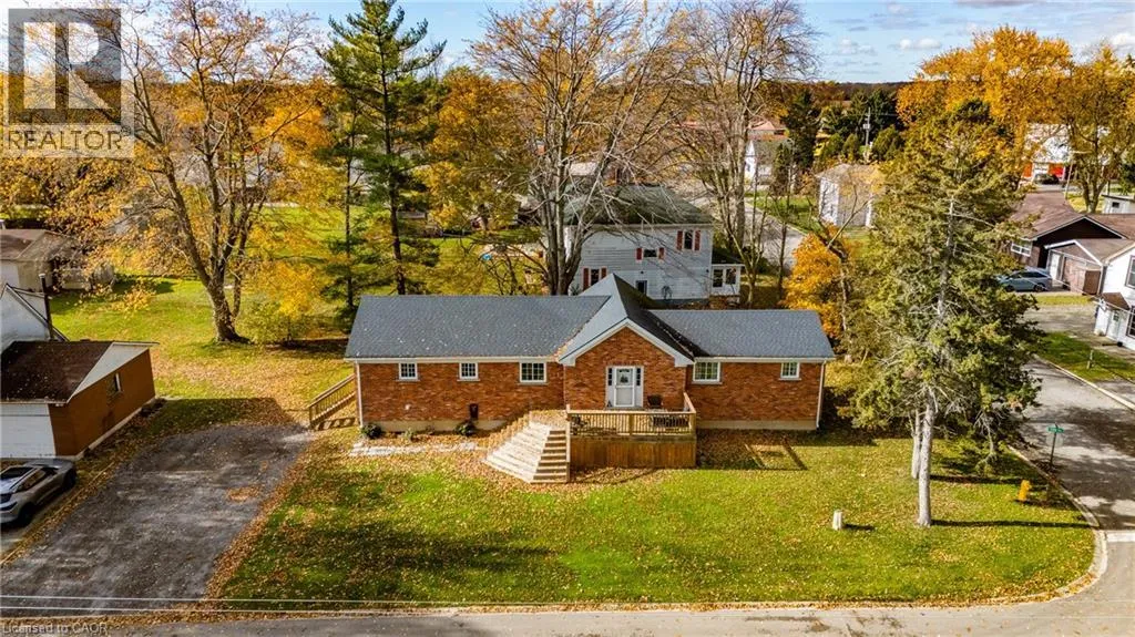 House for rent: 16 Chestnut Street, Port Rowan, Ontario N0E 1M0