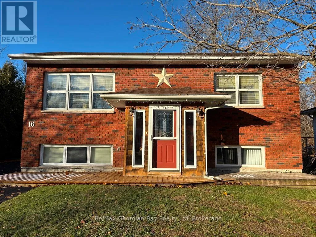 House for rent: 16 Community Centre Drive, Severn, Ontario L0K 1E0