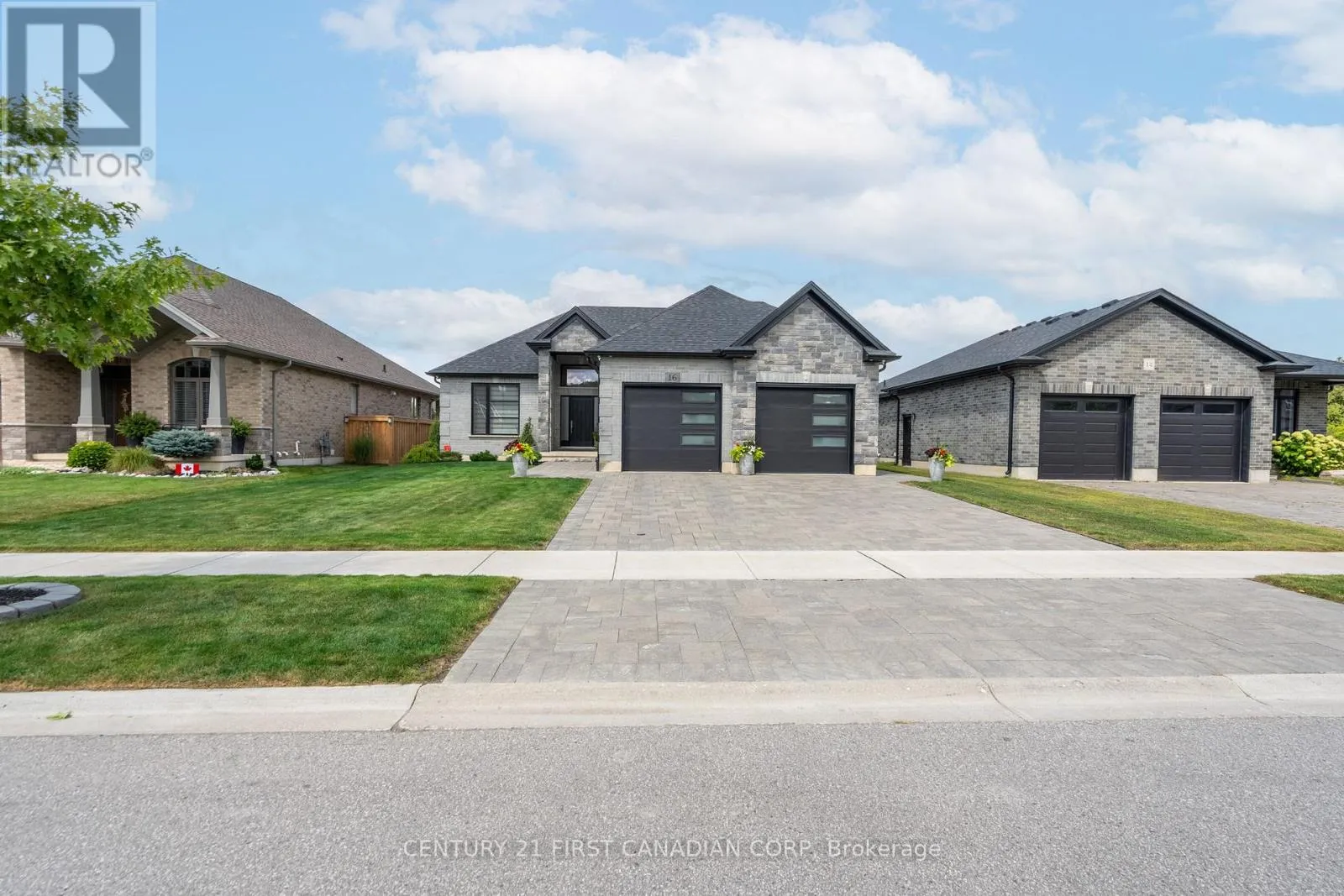 House for rent: 16 Foxborough Place, Thames Centre, Ontario N0M 2P0