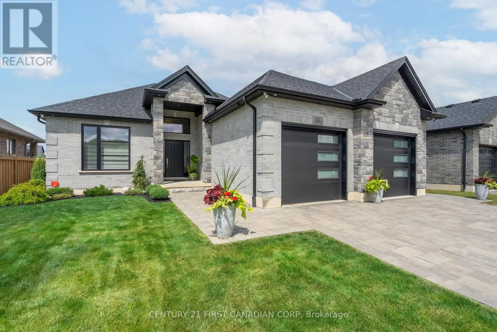 House for rent: 16 Foxborough Place, Thames Centre, Ontario N0M 2P0