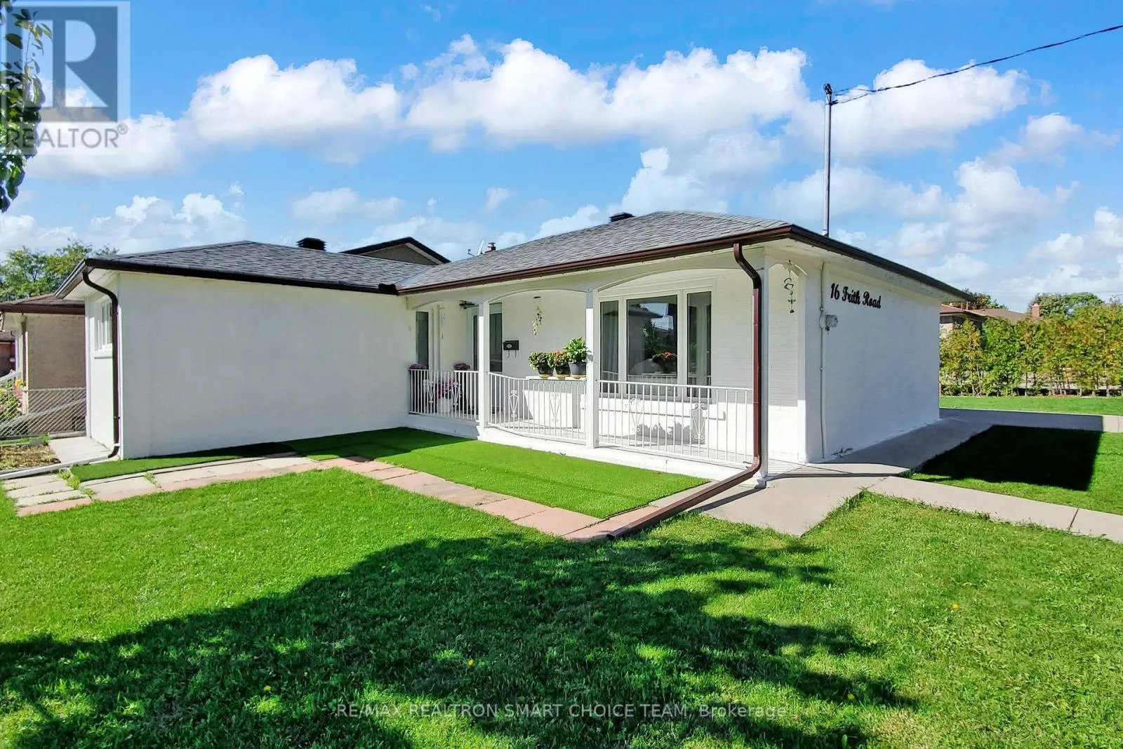 House for rent: 16 Frith Road, Toronto, Ontario M3N 1G1