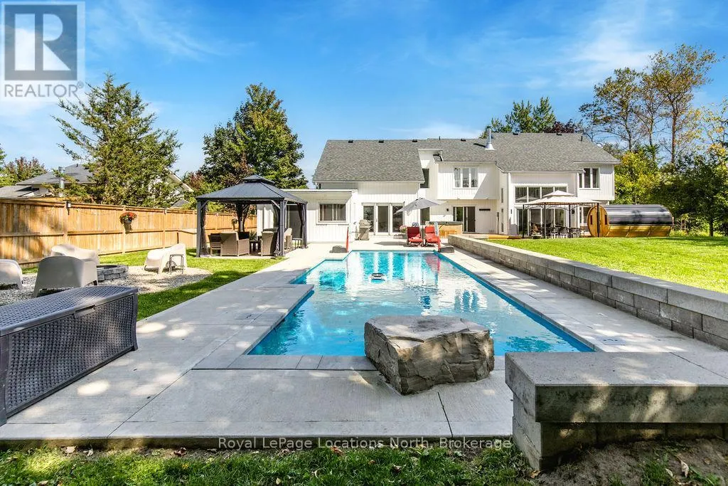 House for rent: 16 Homestead Drive, Clearview, Ontario L9Y 3Y9