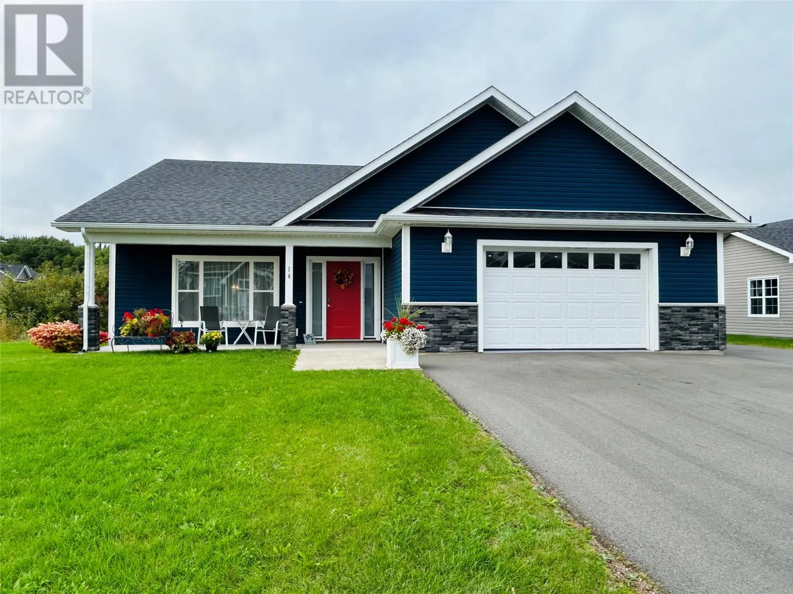 House for rent: 16 Kings Road, Bishops Falls, Newfoundland & Labrador A0H 1C0