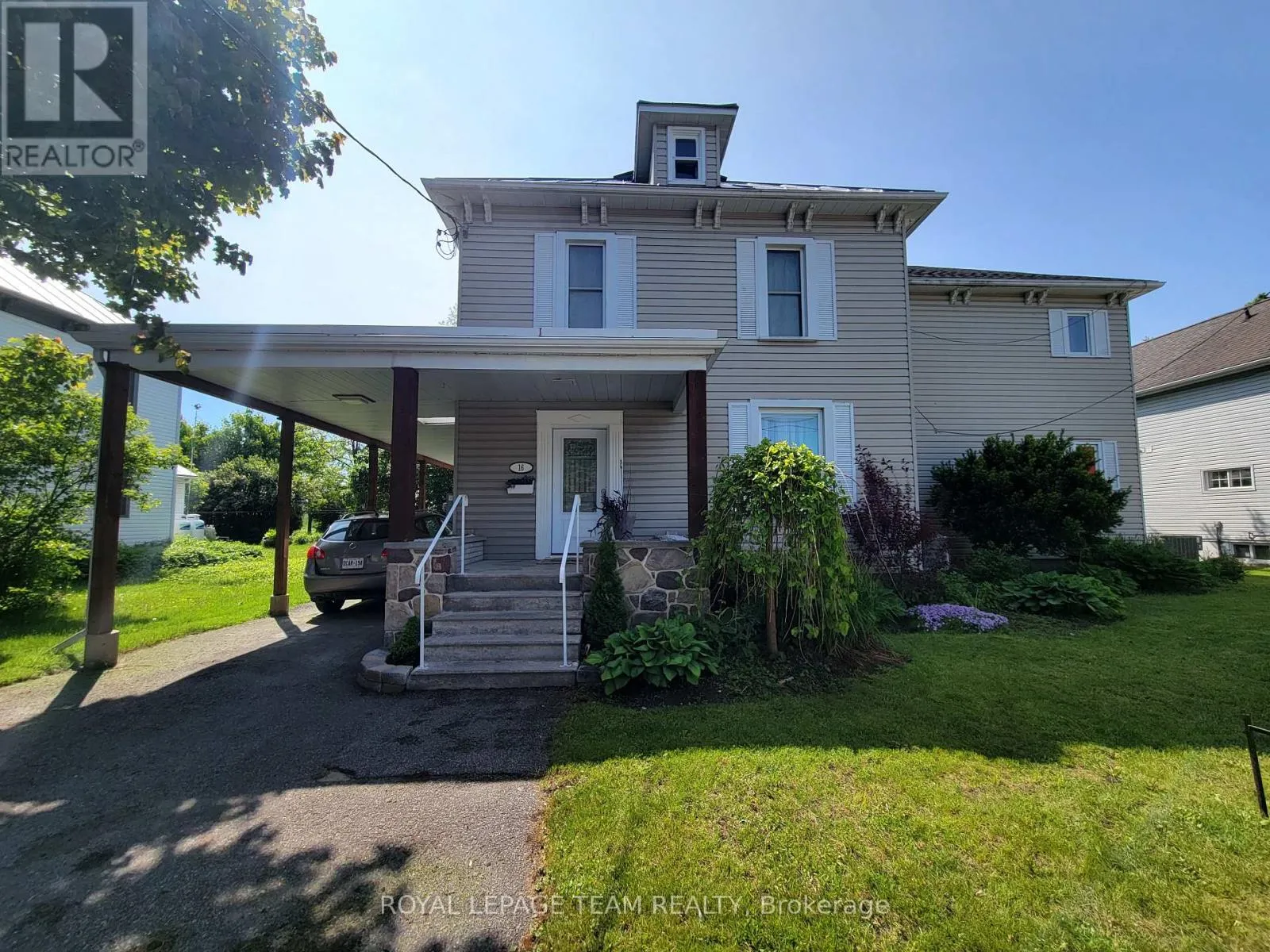 House for rent: 16 Peter Street S, North Glengarry, Ontario K0C 1T0