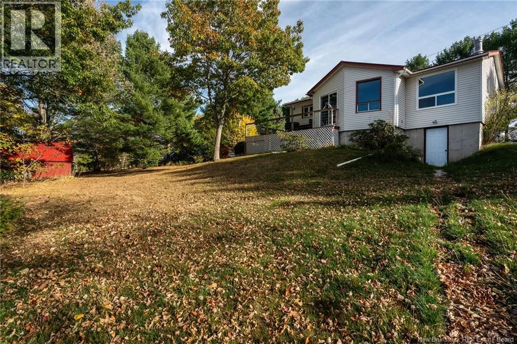 16 Pine Tree Lane, Youngs Cove, New Brunswick E4C 2M6