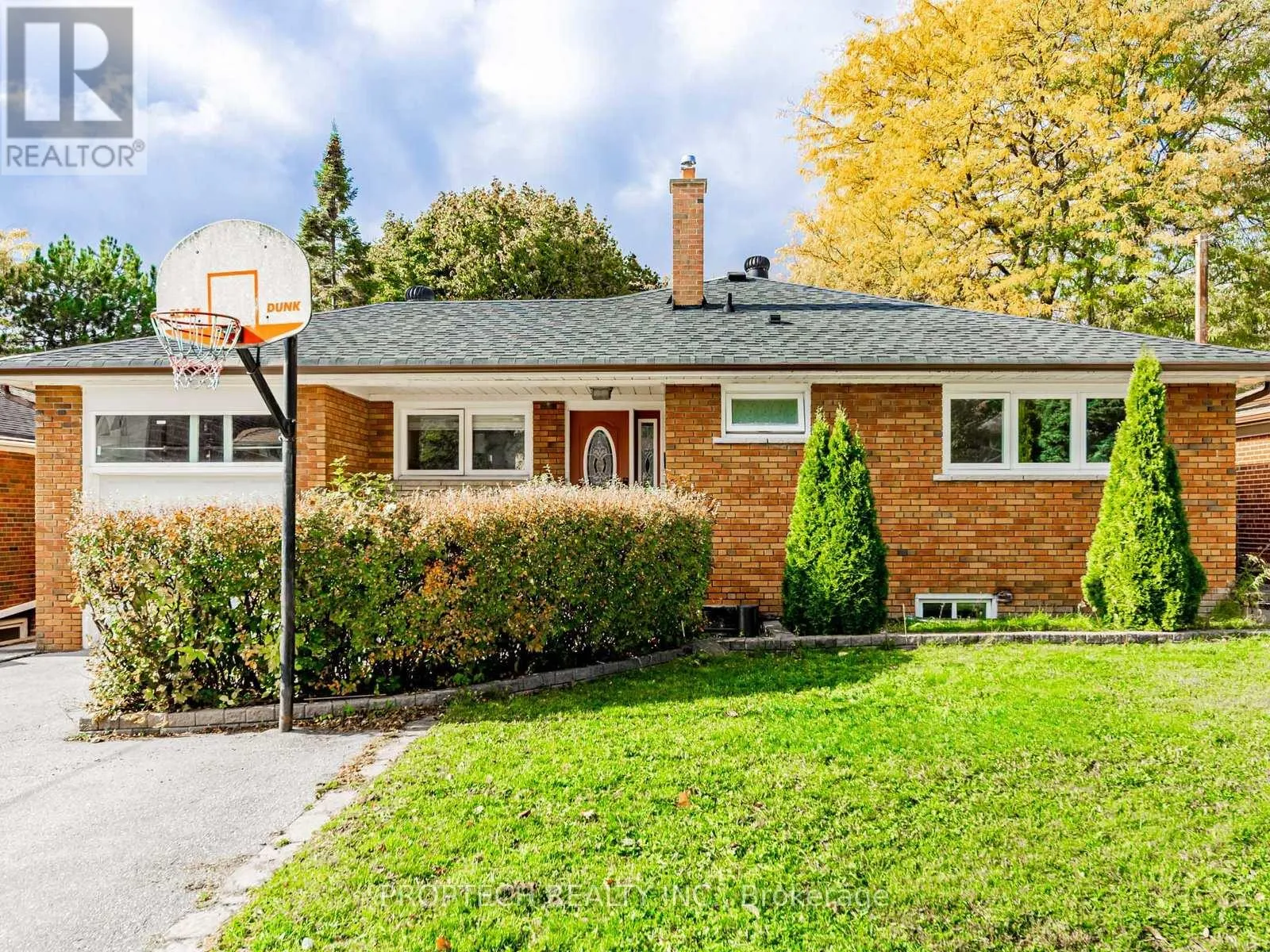 House for rent: 16 Shaunavon Heights Crescent, Toronto, Ontario M3A 2P4