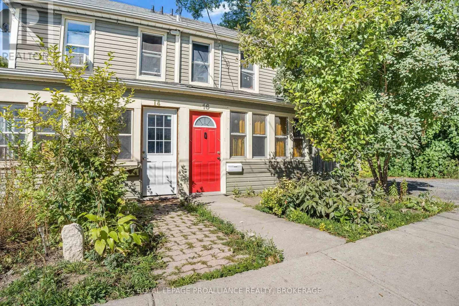 House for rent: 16 St Catherine Street, Kingston, Ontario K7K 3S1