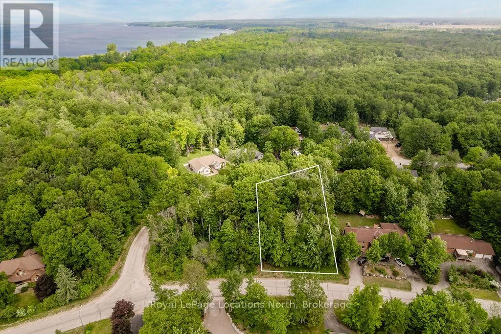 16 Sunward Drive, Wasaga Beach, Ontario L9Z 1B3