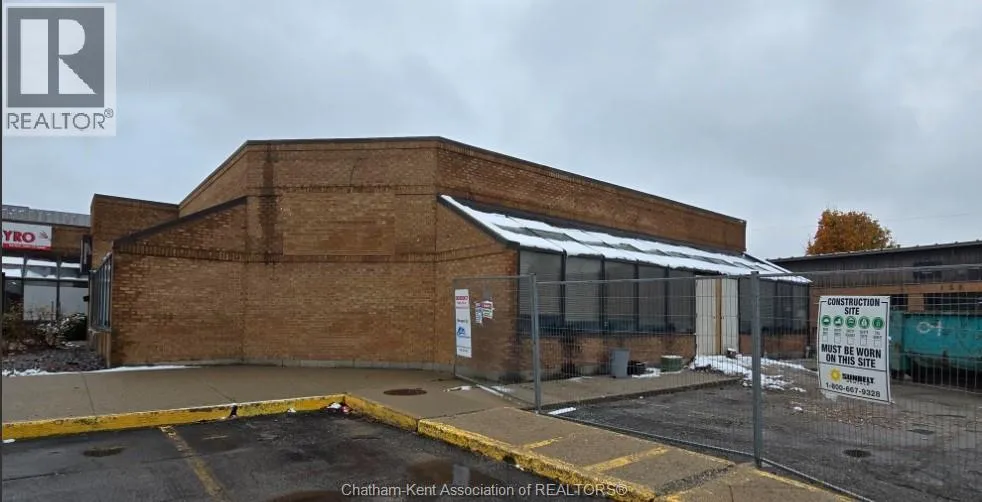 Warehouse for rent: 160 Keil Drive South, Chatham, Ontario N7M 6B7