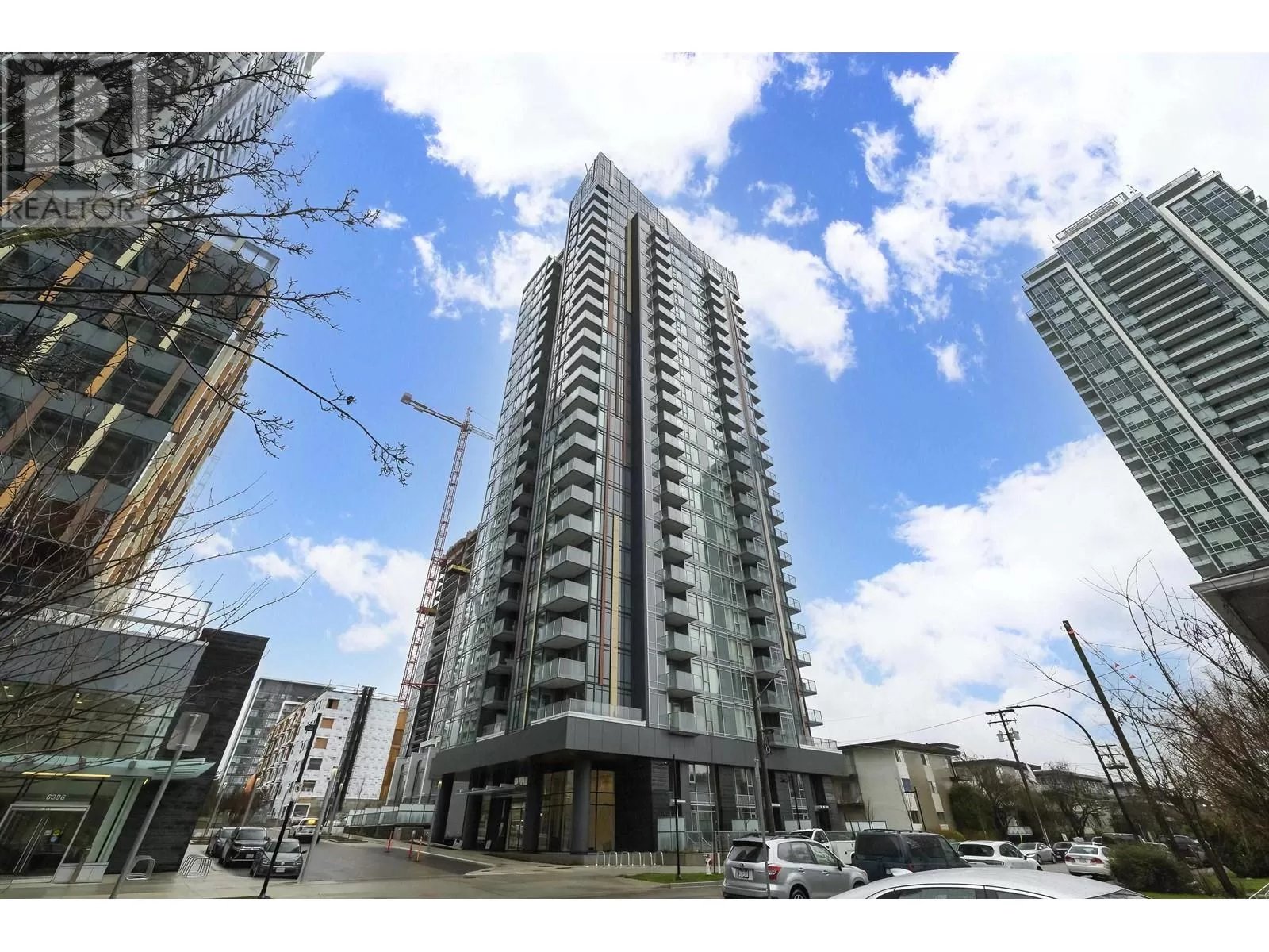 Apartment for rent: 1601 6398 Silver Street, Burnaby, British Columbia V5H 0K7