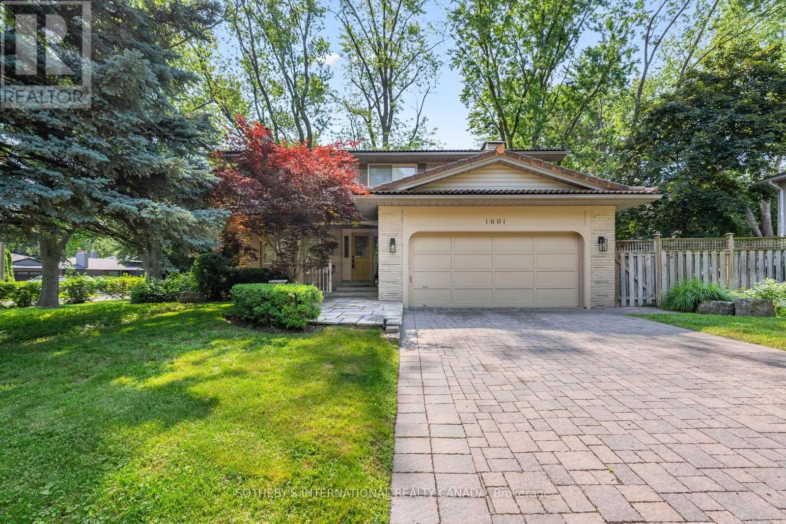 House for rent: 1601 Calumet Place, Mississauga, Ontario L5J 3B1