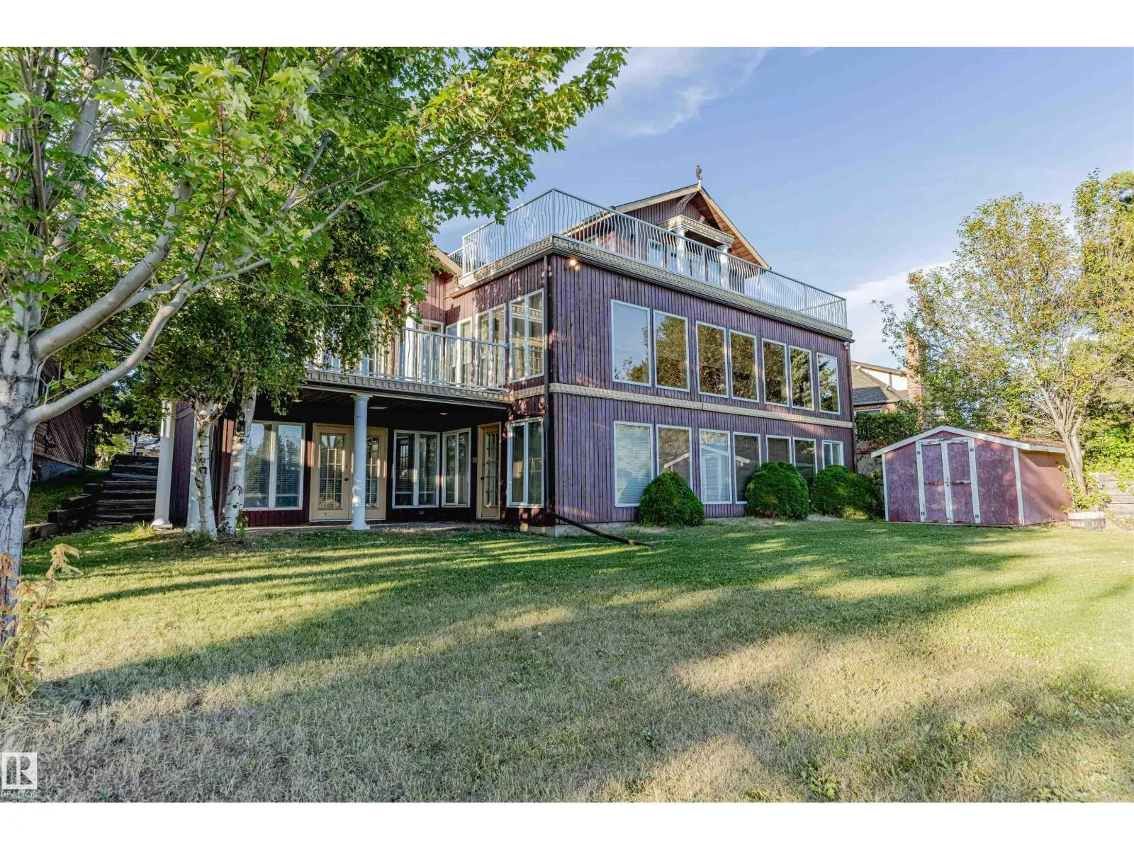 House for rent: 1602 106 St Nw, Edmonton, Alberta T6J 5B6