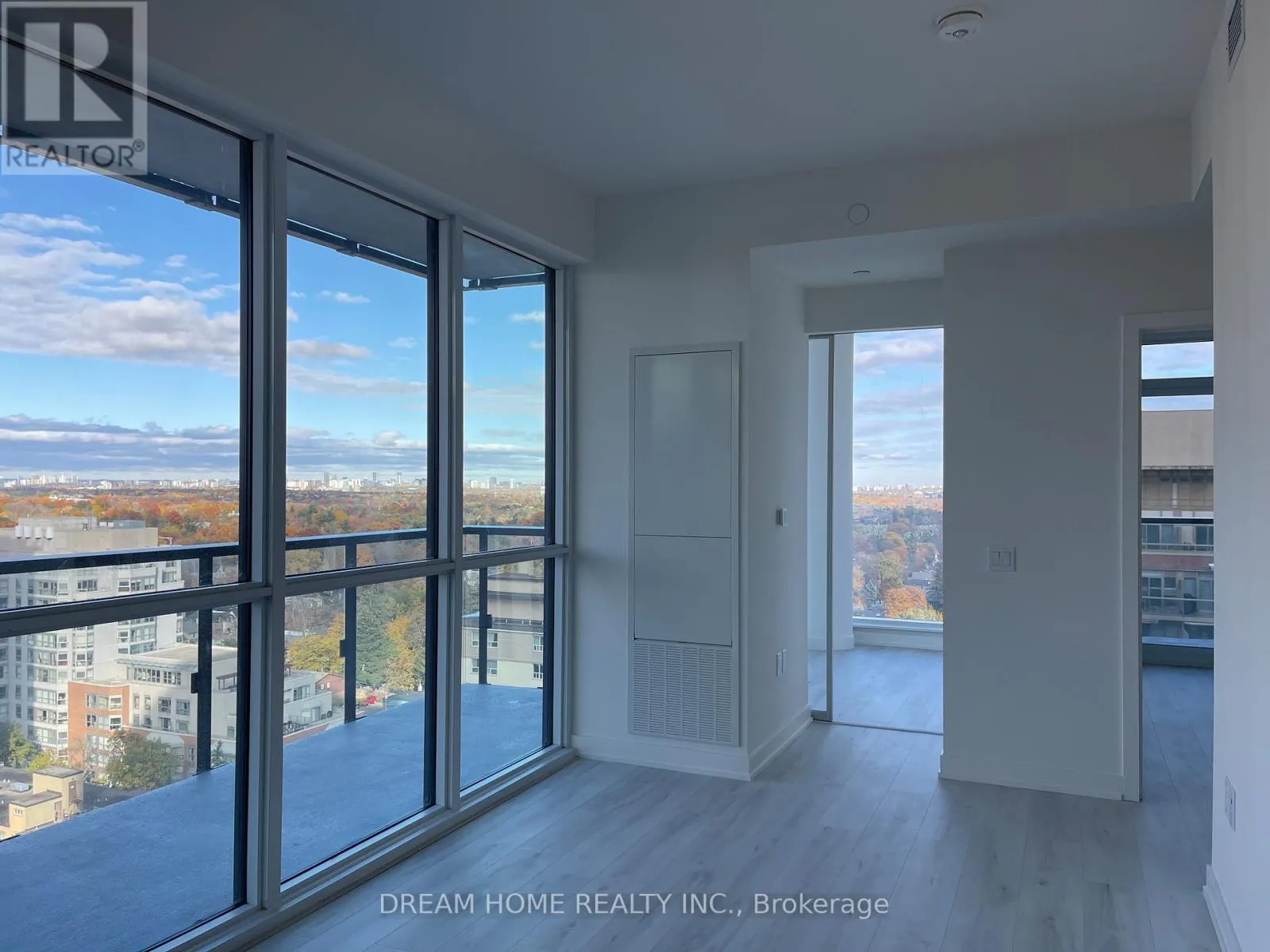 Apartment for rent: 1602 - 120 Broadway Avenue, Toronto, Ontario M4P 0E9