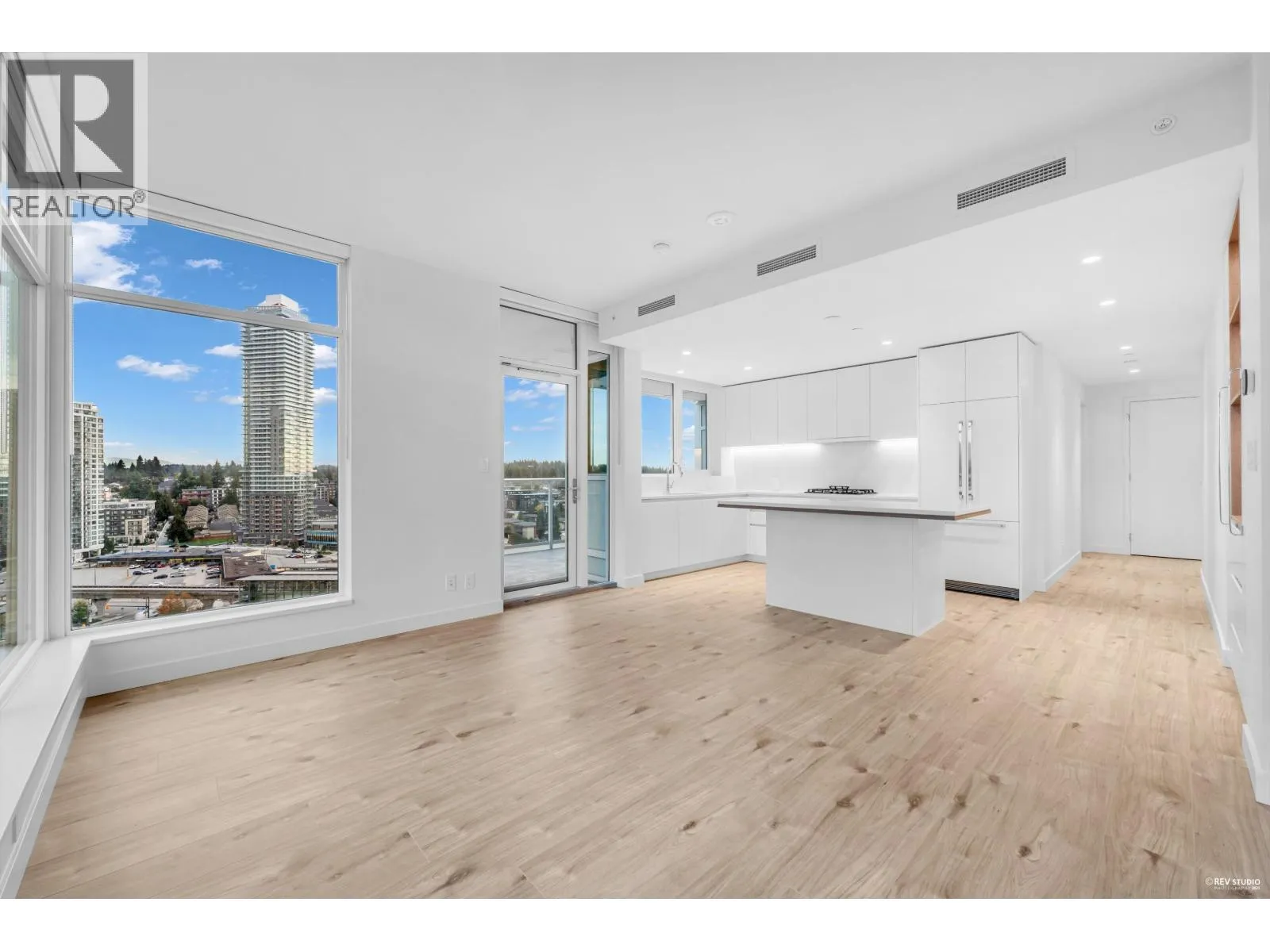 Apartment for rent: 1602 720 Farrow Street, Coquitlam, British Columbia V3J 0P3