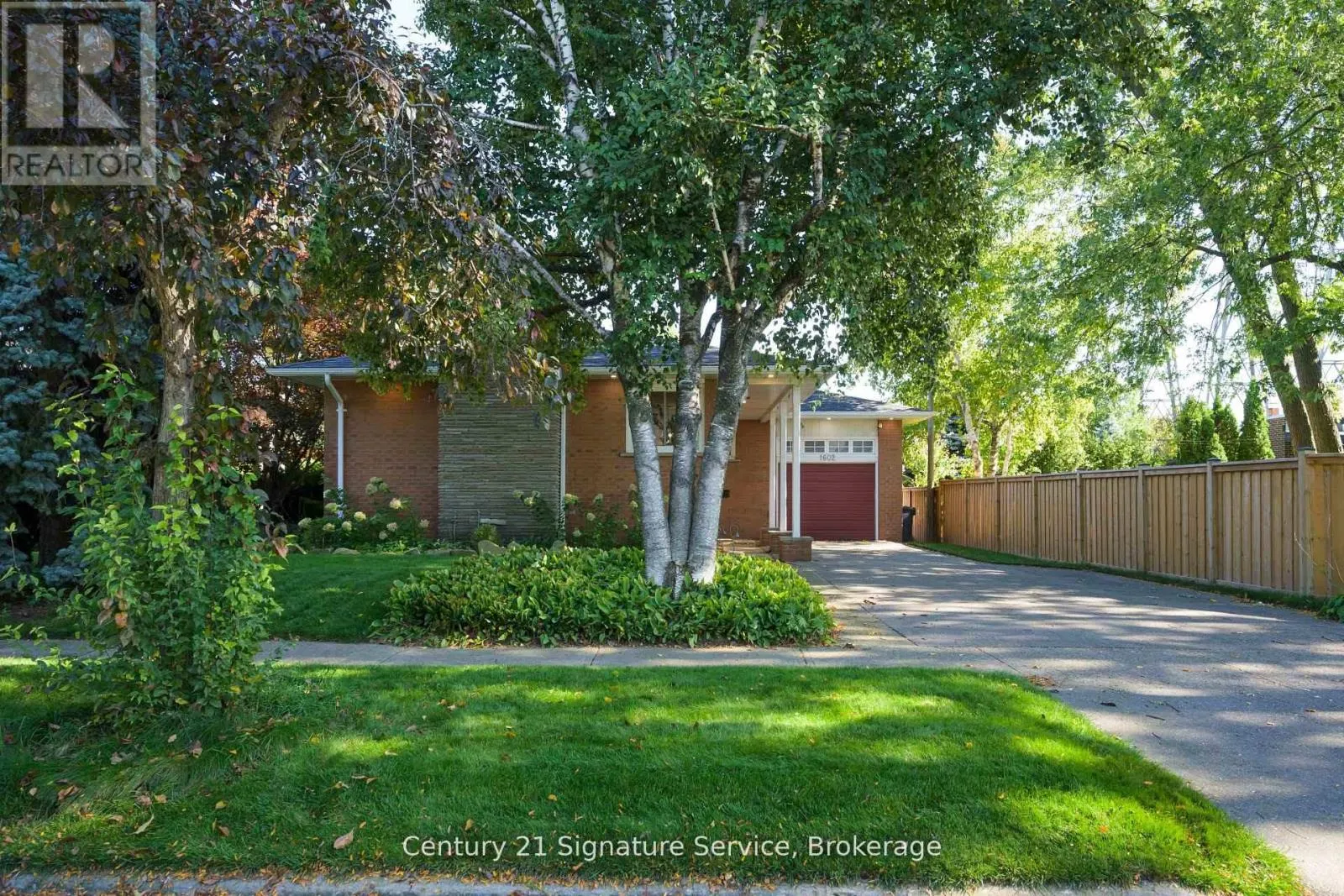 House for rent: 1602 Carletta Drive, Mississauga, Ontario L4X 1E5