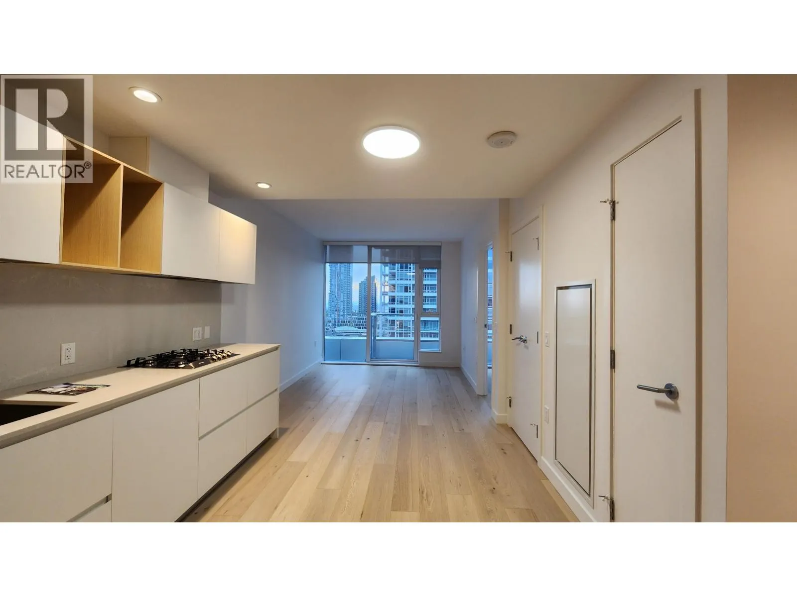 Apartment for rent: 1603 6000 Mckay Avenue, Burnaby, British Columbia V5H 0K2