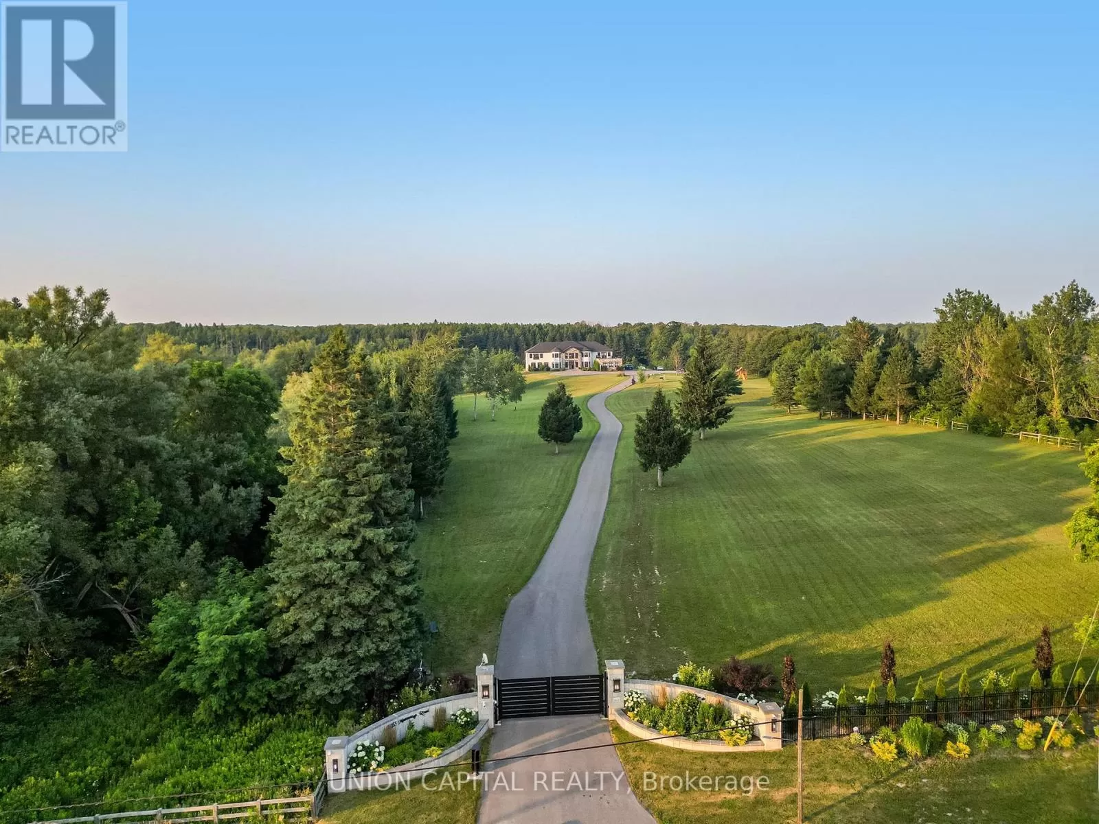 House for rent: 16033 Mississauga Road, Caledon, Ontario L7C 1X8