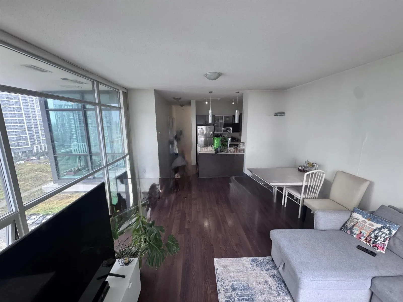 Apartment for rent: 1604 13399 104th Avenue, Surrey, British Columbia V3T 0C9