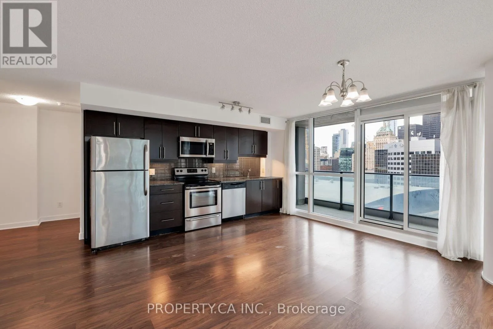 Apartment for rent: 1604 - 33 Bay Street, Toronto, Ontario M5J 2Z3