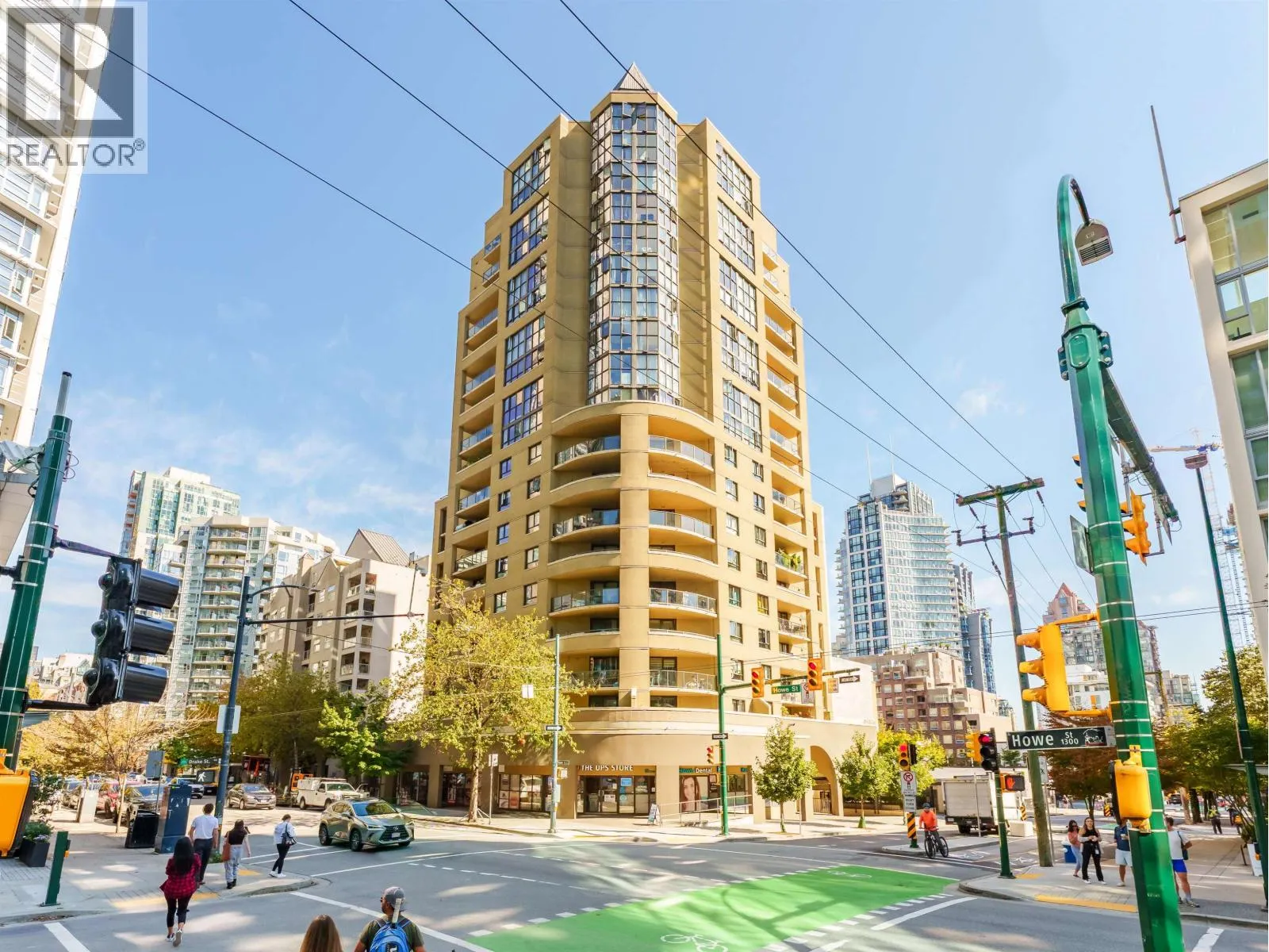 Apartment for rent: 1605 789 Drake Street, Vancouver, British Columbia V6Z 2N7