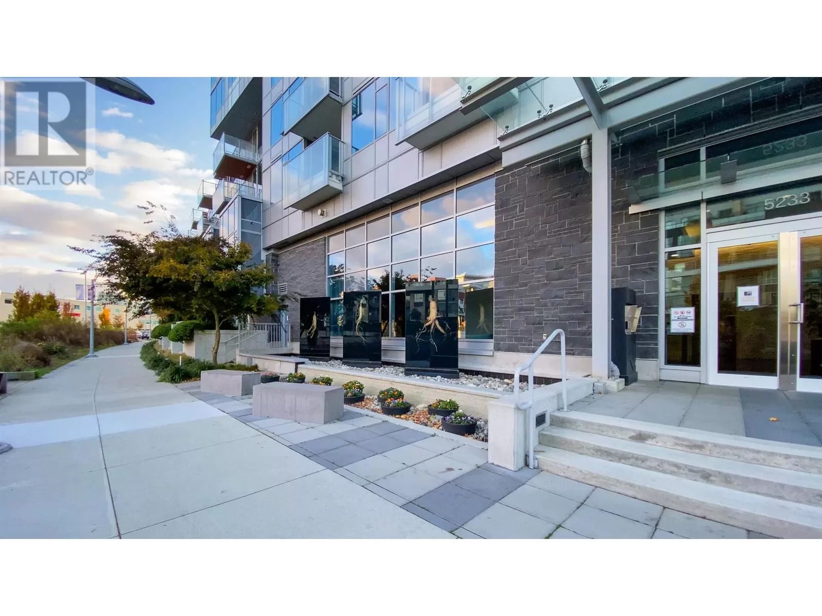 Apartment for rent: 1606 5233 Gilbert Road, Richmond, British Columbia V7C 0B3