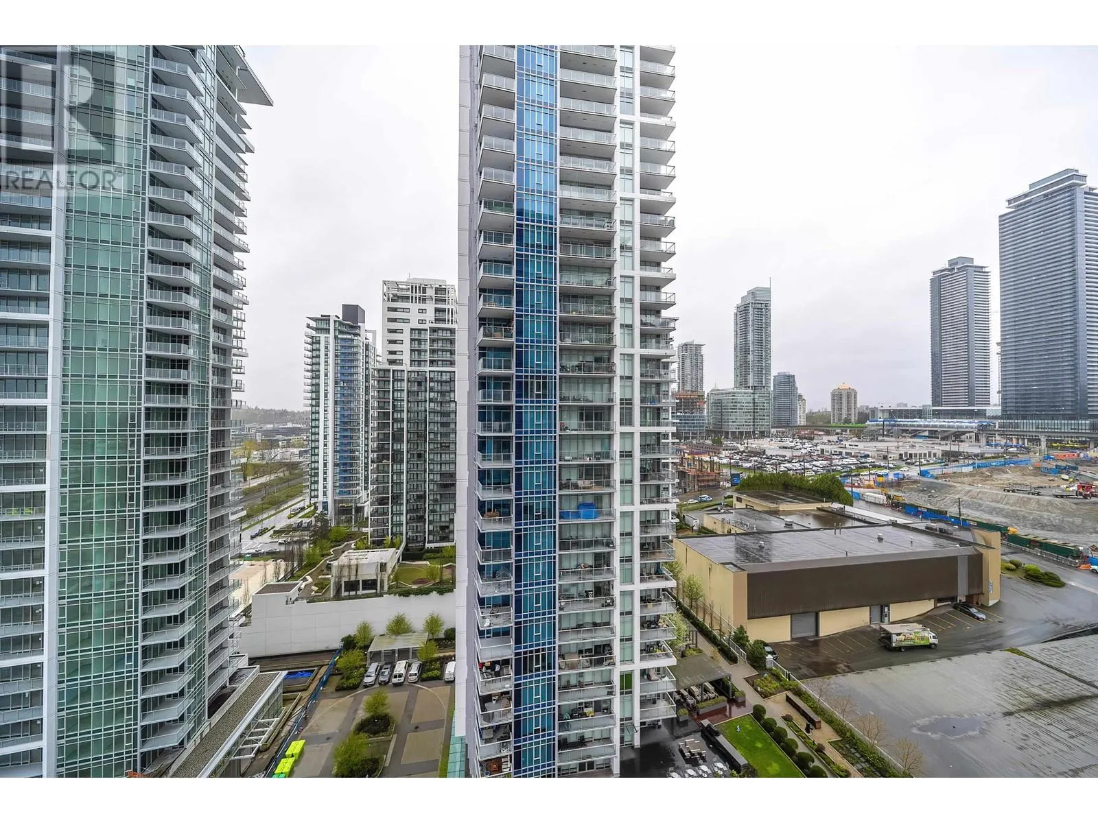 Apartment for rent: 1608 2351 Beta Avenue, Burnaby, British Columbia V5C 0M2