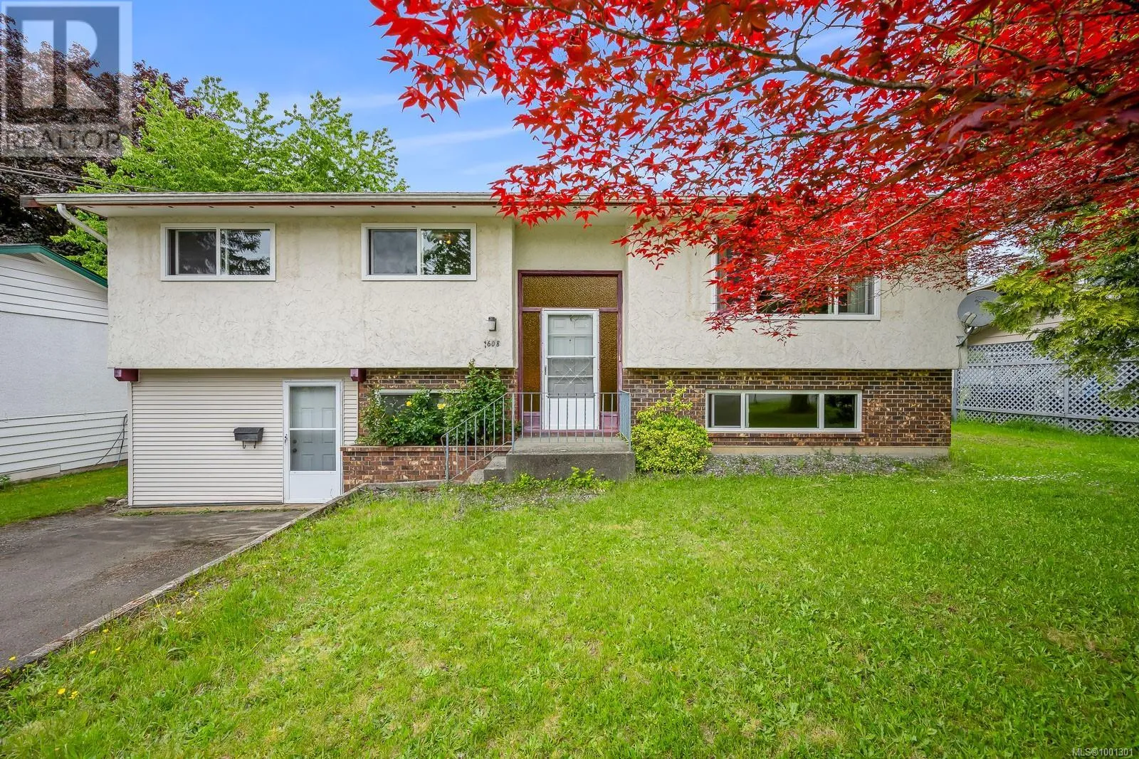 House for rent: 1608 Mclauchlin Ave, Courtenay, British Columbia B9N 3V8