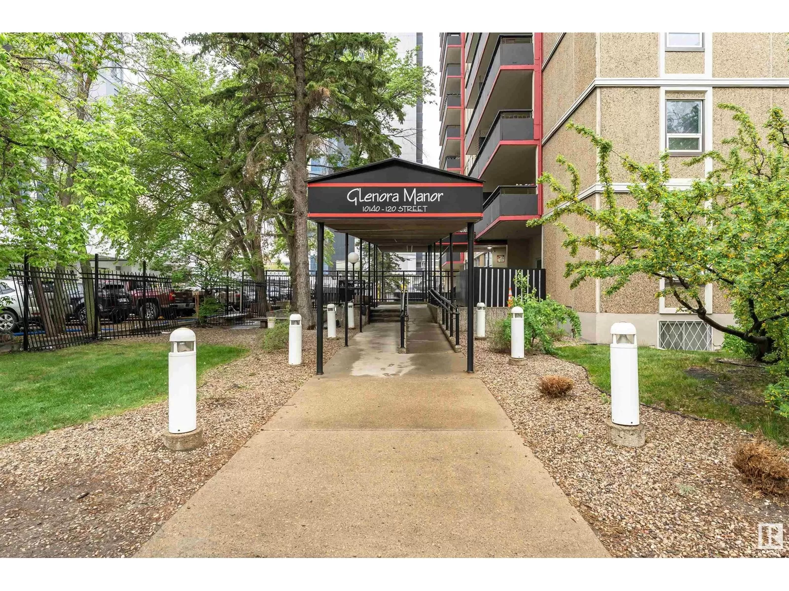 Apartment for rent: #1609 10140 120 St Nw, Edmonton, Alberta T5X 1Z8