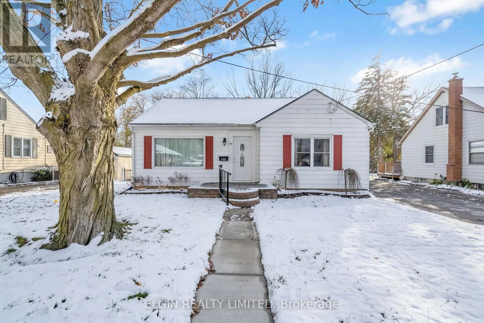 House for rent: 161 Chestnut Street, St. Thomas, Ontario N5R 2B3