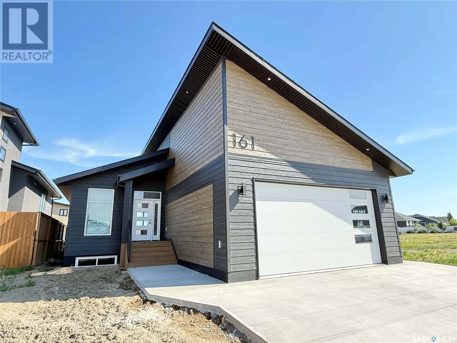 House for rent: 161 Delaet Drive, Weyburn, Saskatchewan S4H 3B9