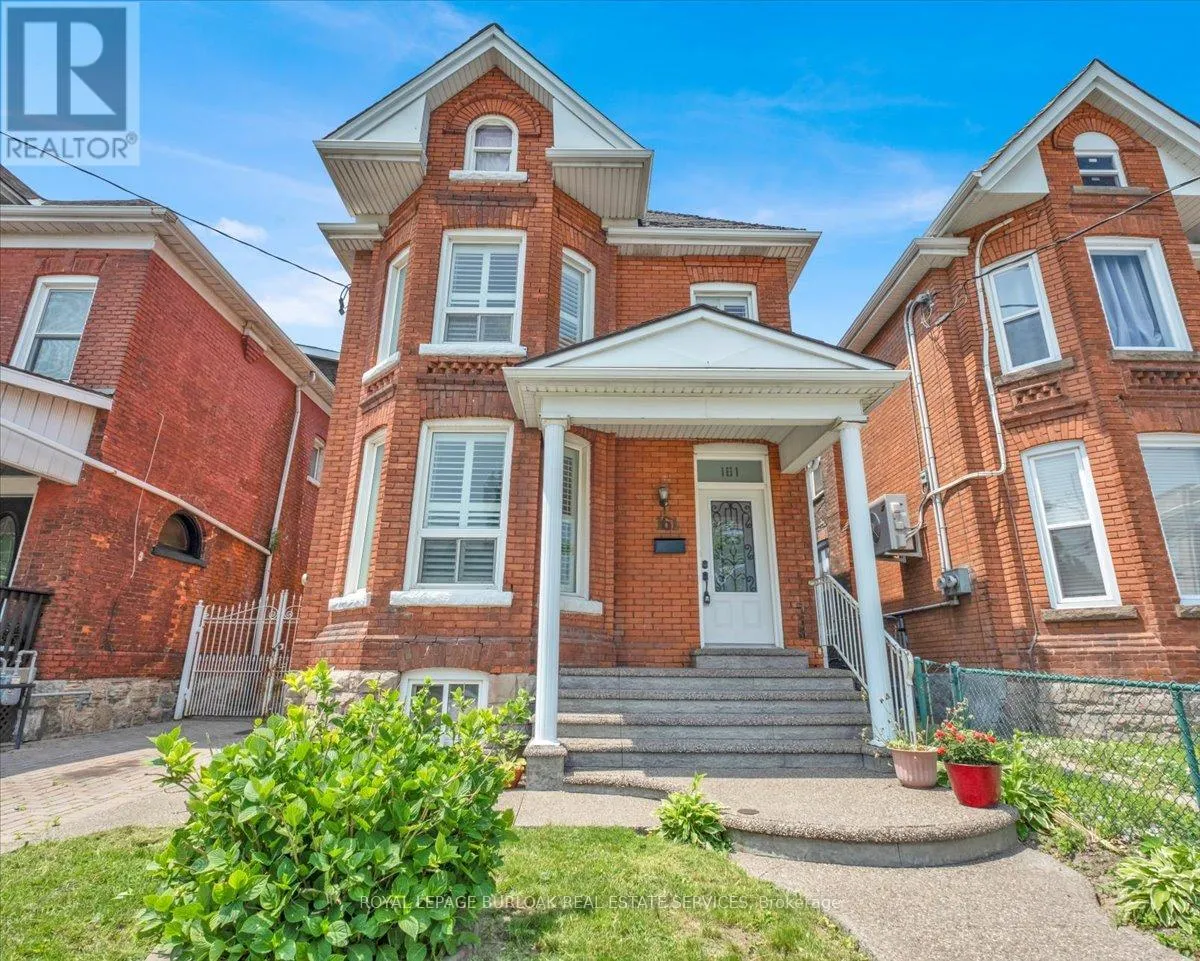 House for rent: 161 Wentworth Street N, Hamilton, Ontario L8L 5V6